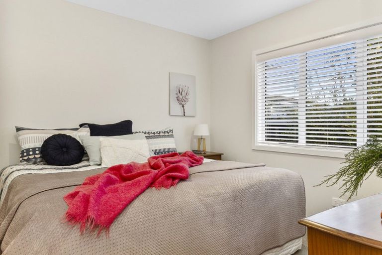 Photo of property in 24 Rainbow Drive, Rainbow Point, Taupo, 3330