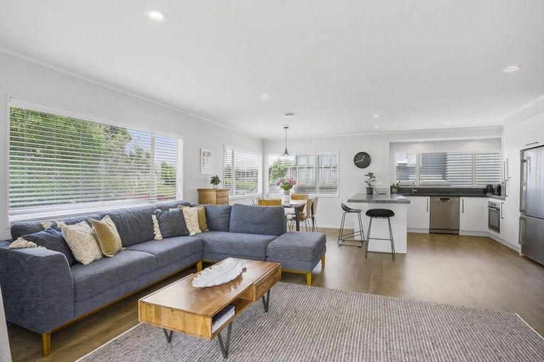 Photo of property in 2/30 Howe Street, Howick, Auckland, 2014