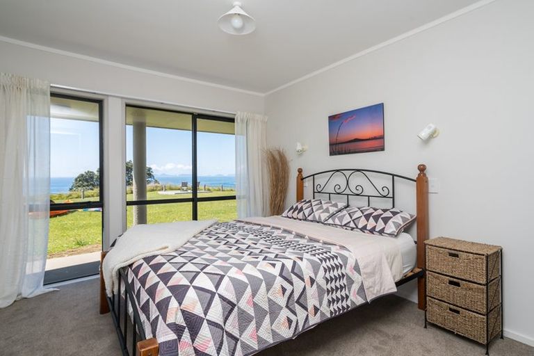 Photo of property in 696 Taiharuru Road, Taiharuru, Onerahi, 0192