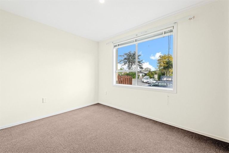 Photo of property in 1/5 Archdall Place, Avonhead, Christchurch, 8042