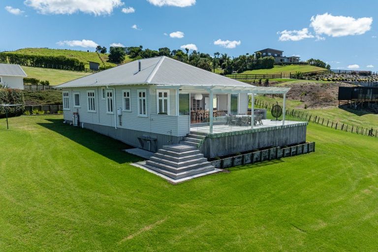 Photo of property in 92 Flagstaff Terrace, Waipu, 0582