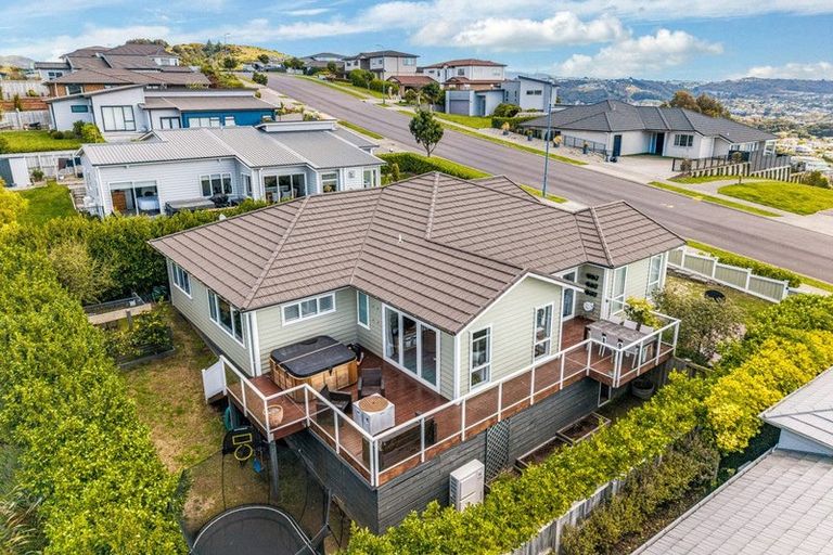 Photo of property in 144 Endeavour Drive, Whitby, Porirua, 5024