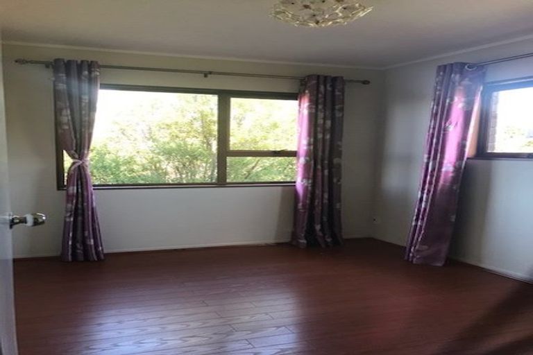 Photo of property in 1 Wisteria Way, Mairangi Bay, Auckland, 0630