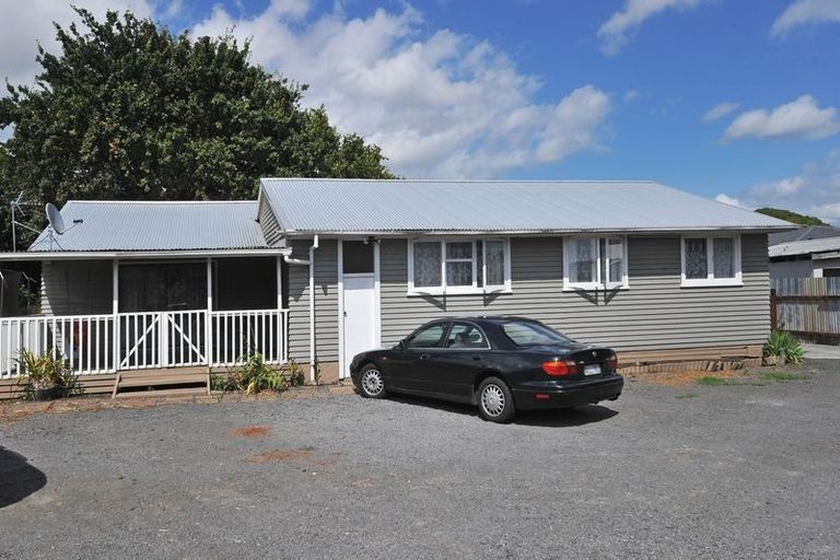 Photo of property in 16 Carver Place, Mangere East, Auckland, 2024