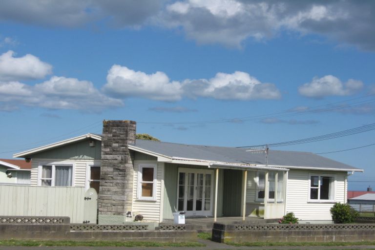 Photo of property in 155 Puriri Street, Castlecliff, Whanganui, 4501