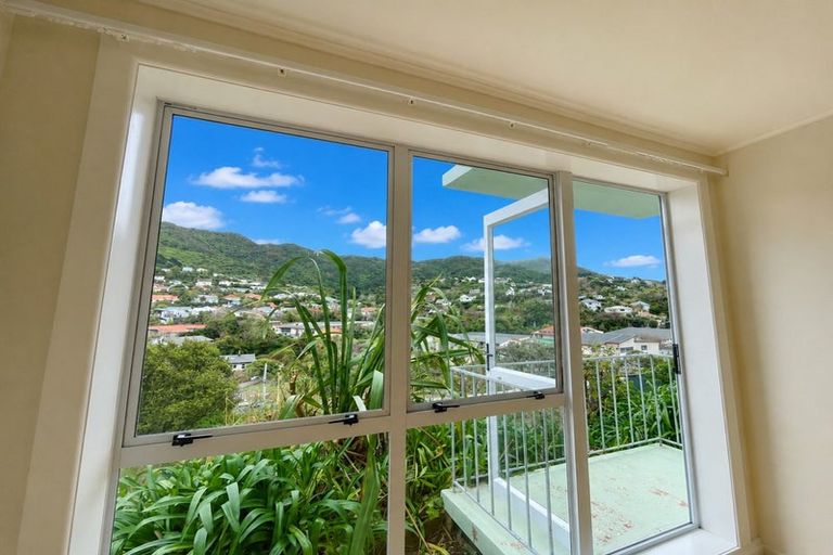 Photo of property in 1/27 South Karori Road, Karori, Wellington, 6012