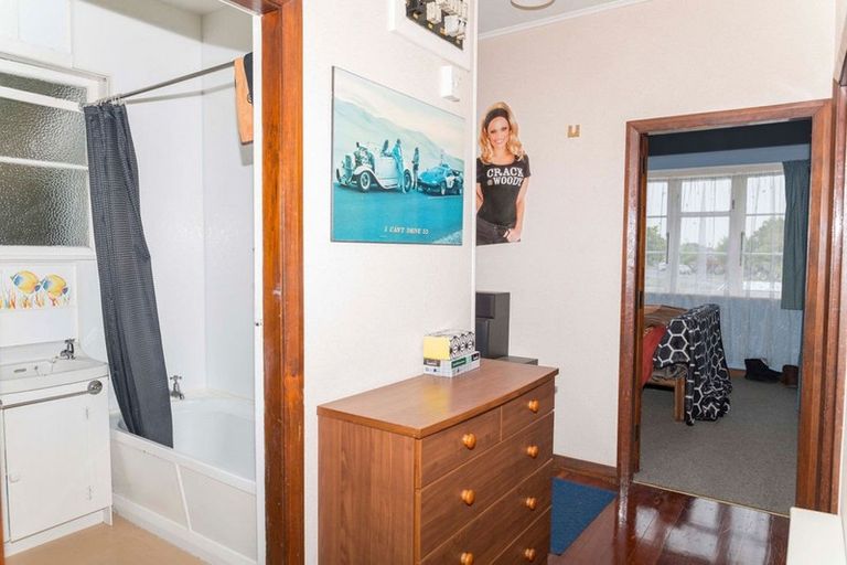 Photo of property in 62 Cole Street, Dannevirke, 4930