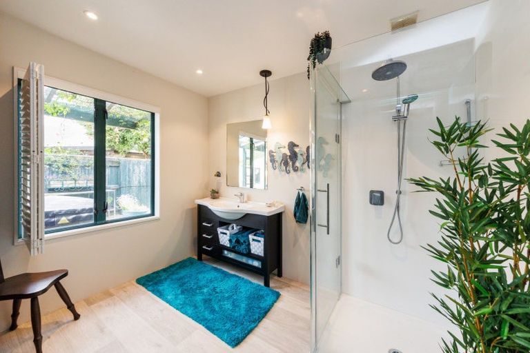 Photo of property in 1 Strachan Way, Highbury, Palmerston North, 4412