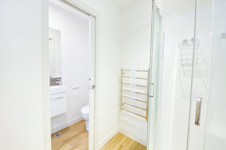 Photo of property in 2/46 Jane Maree Road, Kumeu, 0810