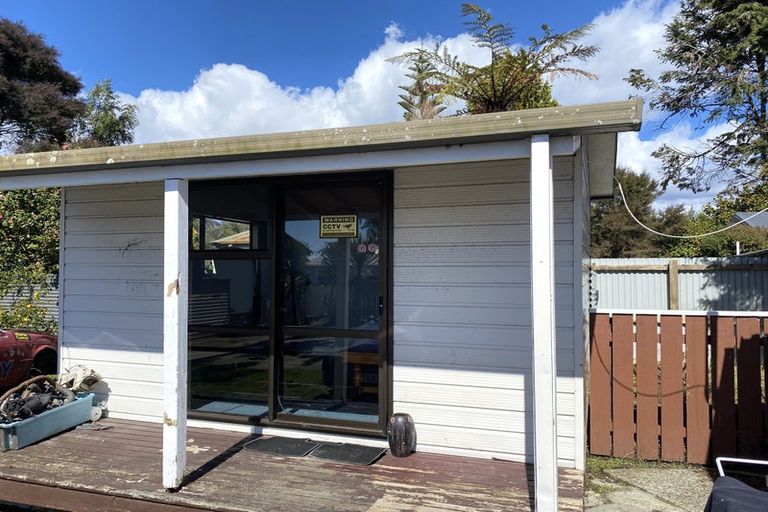 Photo of property in 129 Queen Street, Westport, 7825