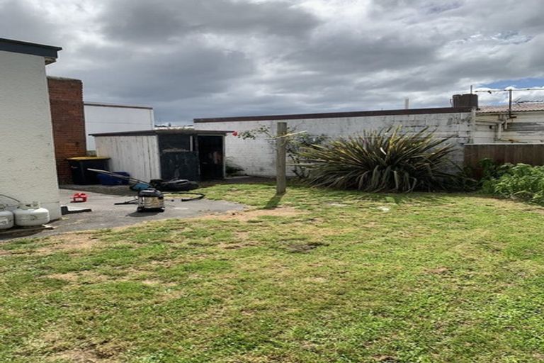 Photo of property in 224 Macandrew Road, Forbury, Dunedin, 9012