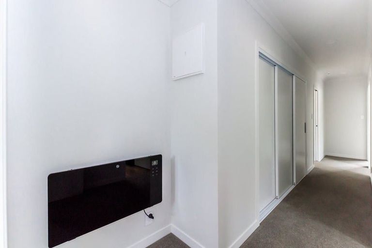 Photo of property in 21 Ruru Street, Waikanae, 5036