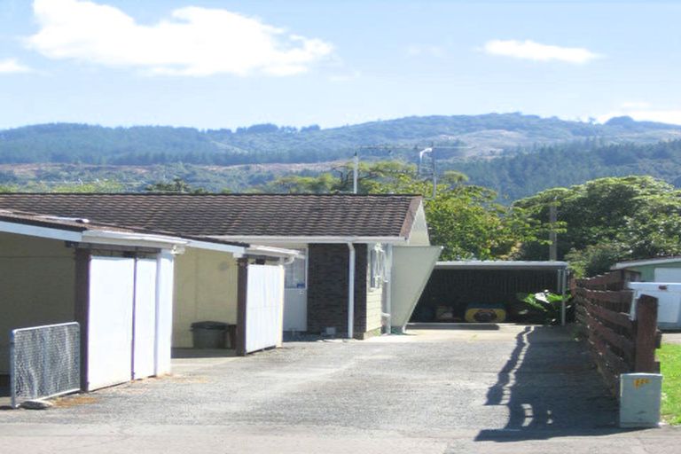 Photo of property in 1/126 Martin Street, Wallaceville, Upper Hutt, 5018