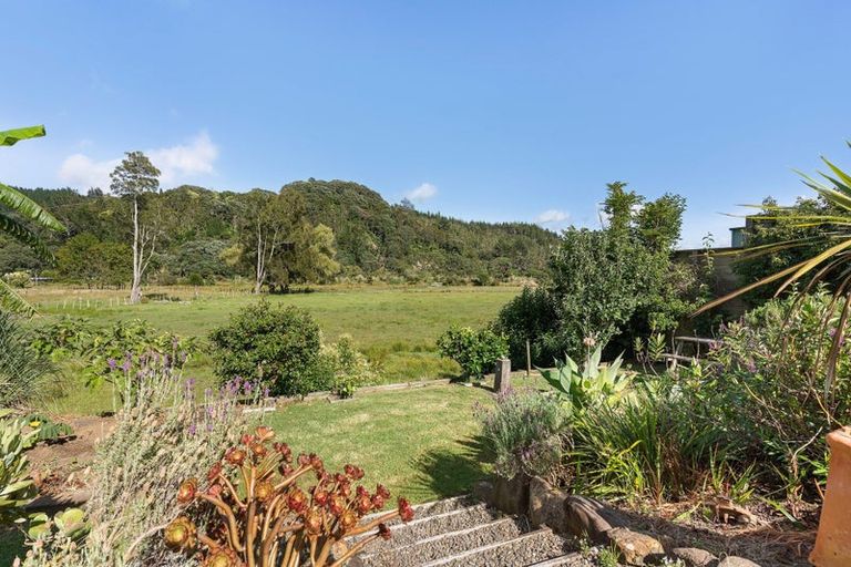 Photo of property in 113 Seabreeze Lane, Whangamata, 3620