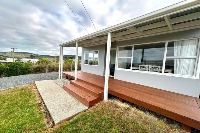 Photo of property in 32 Esplanade, Kaka Point, Balclutha, 9271