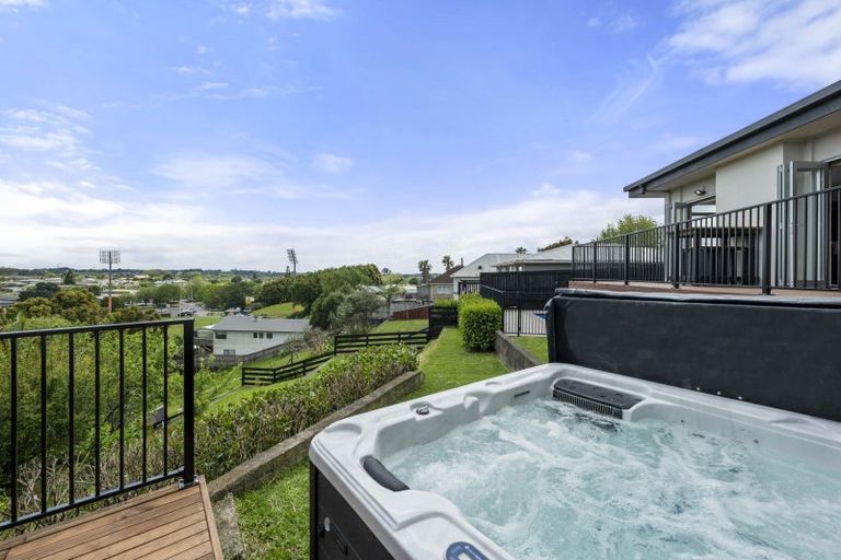 Photo of property in 2 Prospect Terrace, Pukekohe, 2120