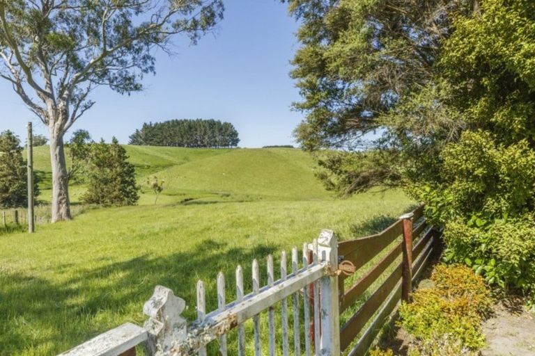 Photo of property in 52 James Road, Halcombe, Feilding, 4779