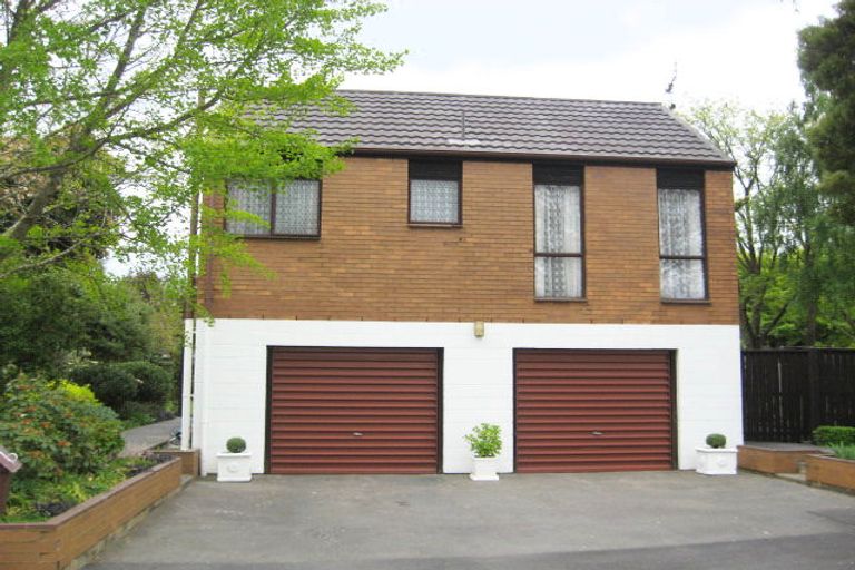 Photo of property in 17 Mendip Place, Casebrook, Christchurch, 8051