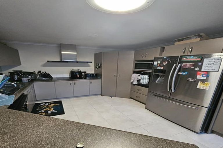 Photo of property in 12 Camberley Way, Huntington, Hamilton, 3210