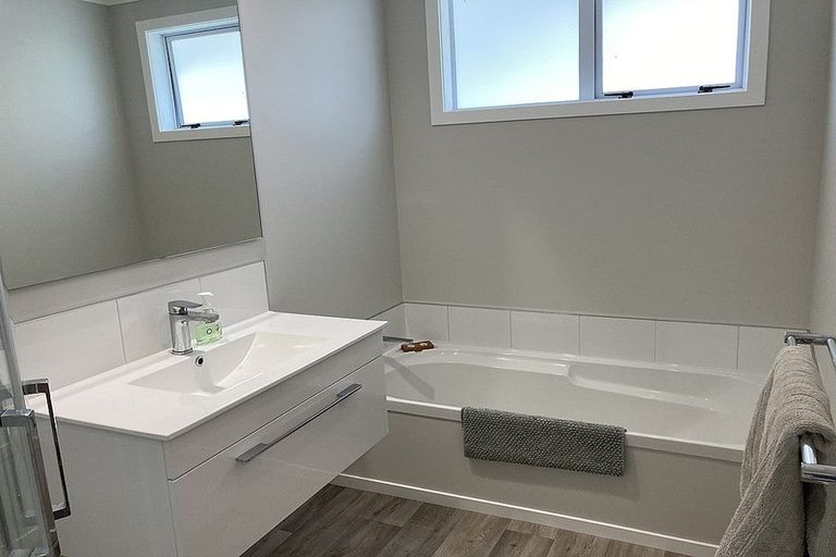 Photo of property in 47 Pembroke Road, Stratford, 4332