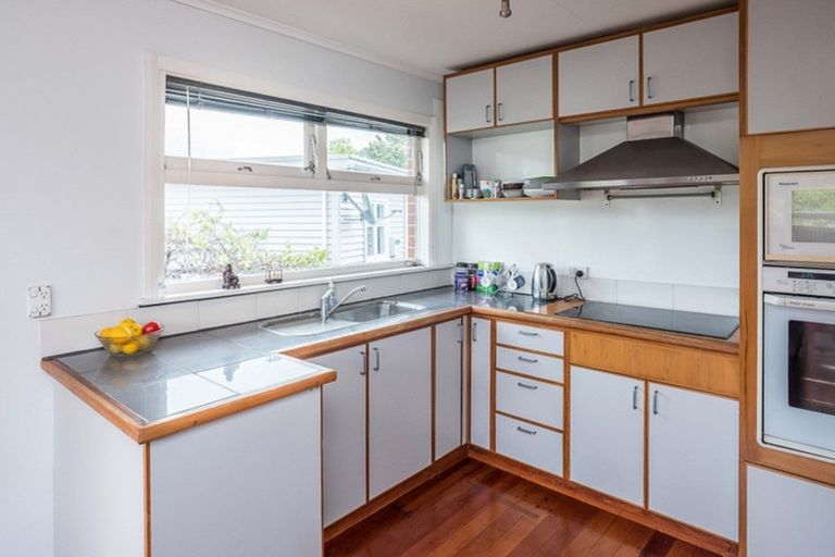 Photo of property in 3a Rimu Road, Raumati Beach, Paraparaumu, 5032