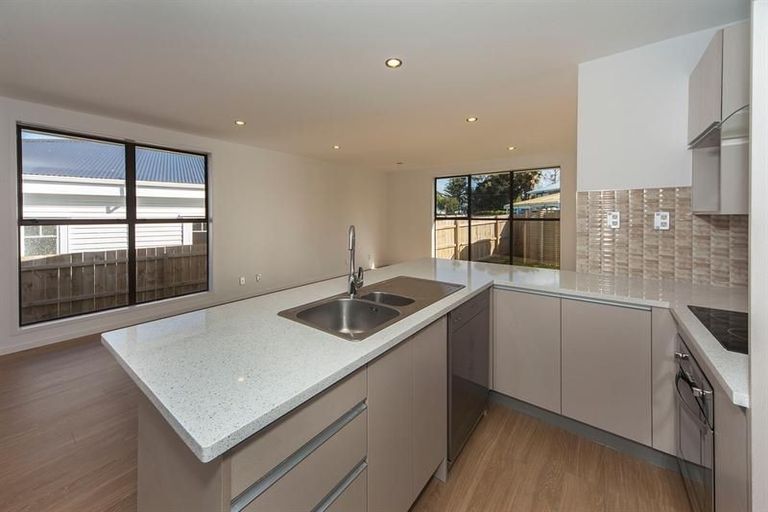 Photo of property in 9a Mccracken Road, Mount Wellington, Auckland, 1060