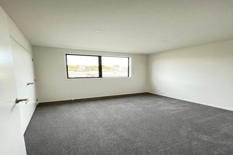 Photo of property in 25 Olearia Street, Totara Park, 2019