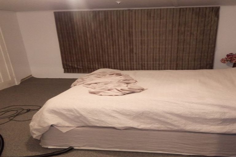 Photo of property in 75a Glendale Road, Glen Eden, Auckland, 0602