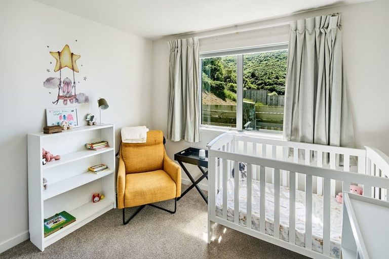 Photo of property in 10a Rarangi Way, Owhiro Bay, Wellington, 6023