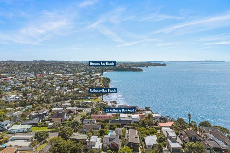 Photo of property in 35 Rothesay Bay Road, Rothesay Bay, Auckland, 0630