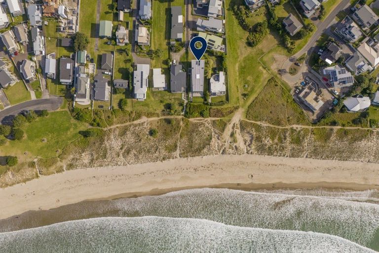 Photo of property in 220b Beverley Terrace, Whangamata, 3620