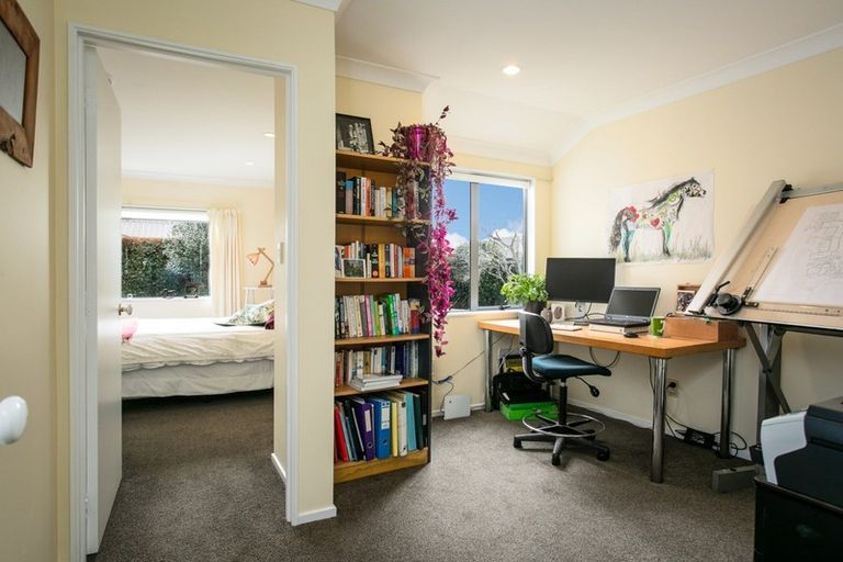 Photo of property in 69 Carlyle Street, Leamington, Cambridge, 3432