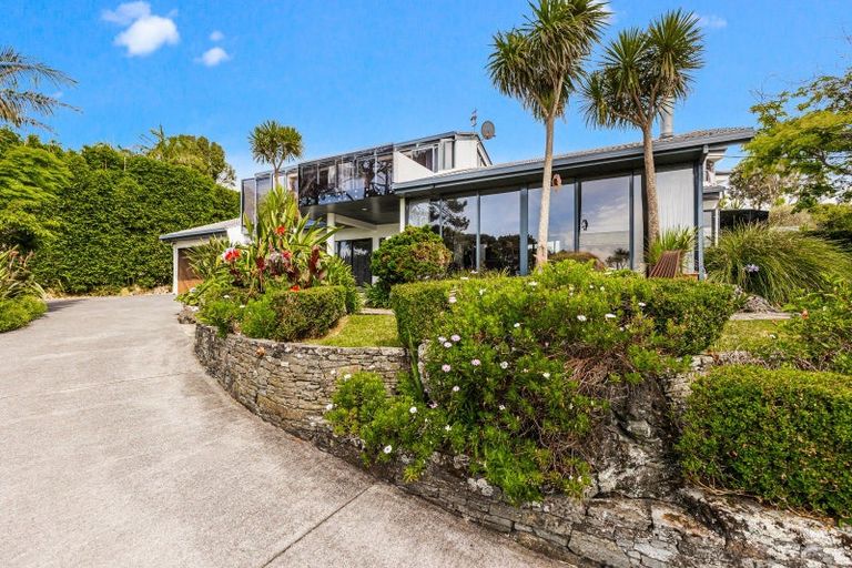 Photo of property in 75 Cliff Road, Torbay, Auckland, 0630