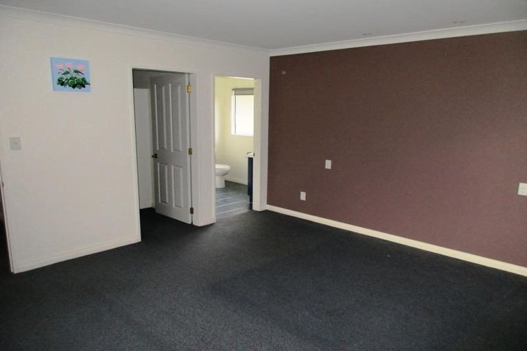 Photo of property in 155 Winara Avenue, Waikanae, 5036