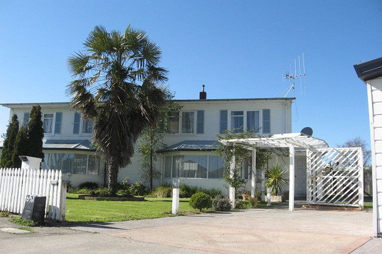 Photo of property in 654 Pioneer Highway, Highbury, Palmerston North, 4412