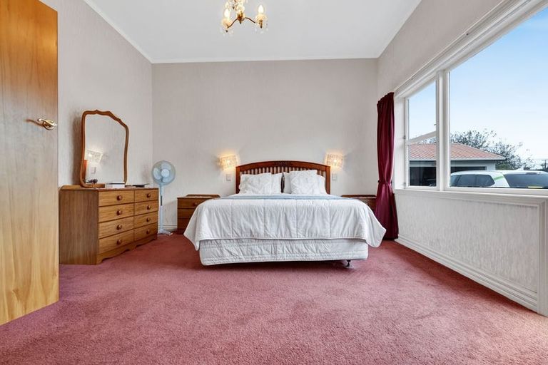 Photo of property in 19 George Street, Hawera, 4610