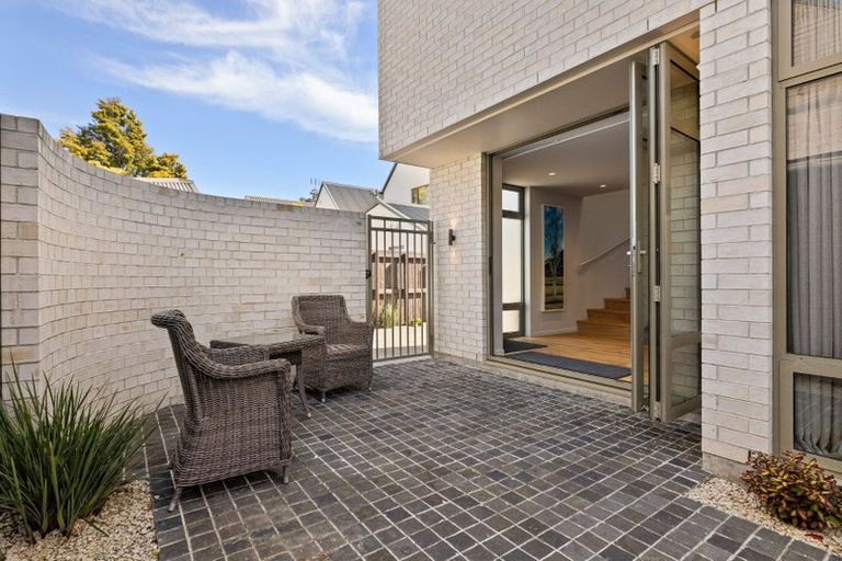 Photo of property in 29b Tonbridge Street, Merivale, Christchurch, 8014