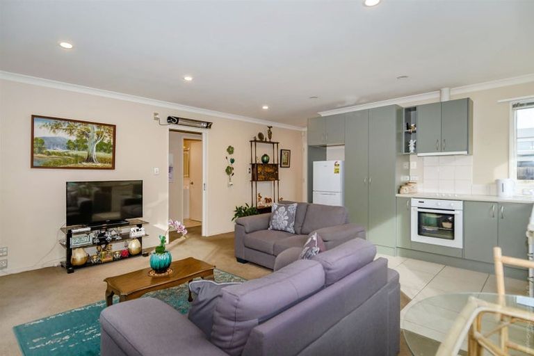 Photo of property in 2/60 Bassett Street, Burwood, Christchurch, 8083