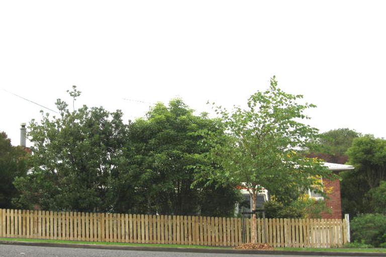 Photo of property in 23 Glengarry Road, Glen Eden, Auckland, 0602