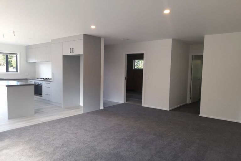 Photo of property in 9a Chesham Avenue, Waipahihi, Taupo, 3330
