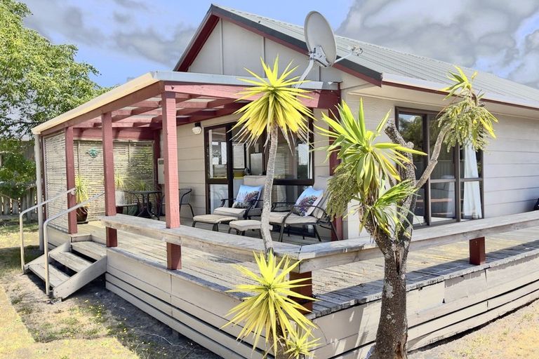 Photo of property in 115b Charleston Avenue, Whangamata, 3620