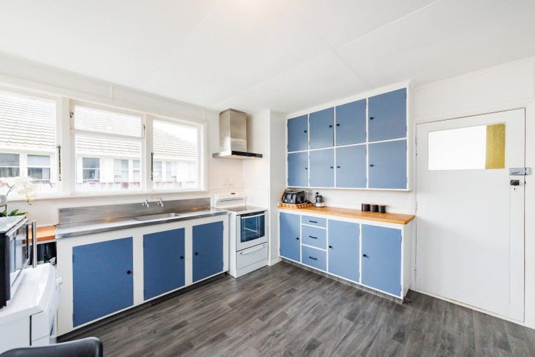 Photo of property in 30 Sherwill Street, Feilding, 4702