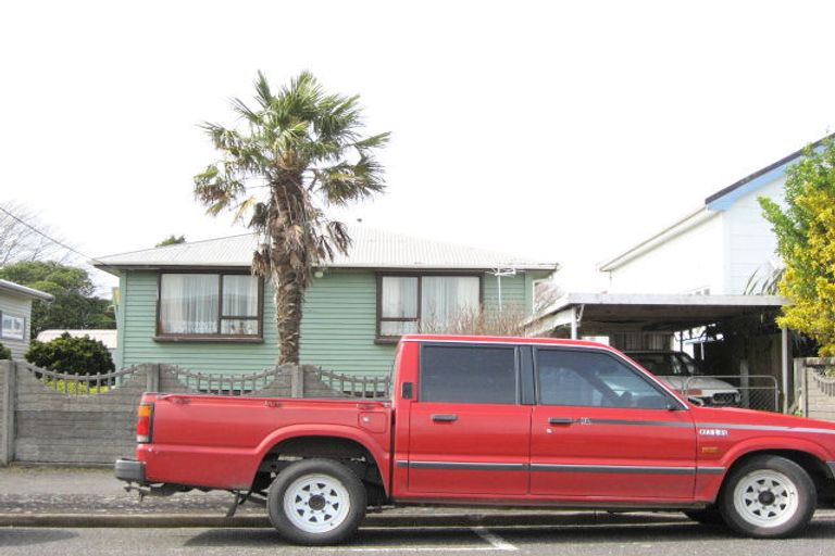 Photo of property in 25 Richmond Street, Inglewood, 4330