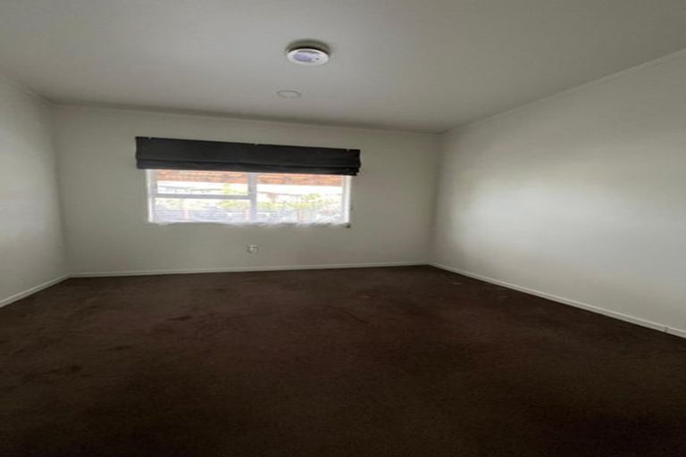 Photo of property in 3/45 Kenderdine Road, Papatoetoe, Auckland, 2025