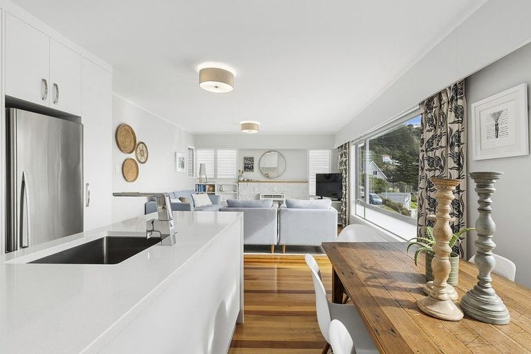 Photo of property in 41a Mantell Street, Seatoun, Wellington, 6022