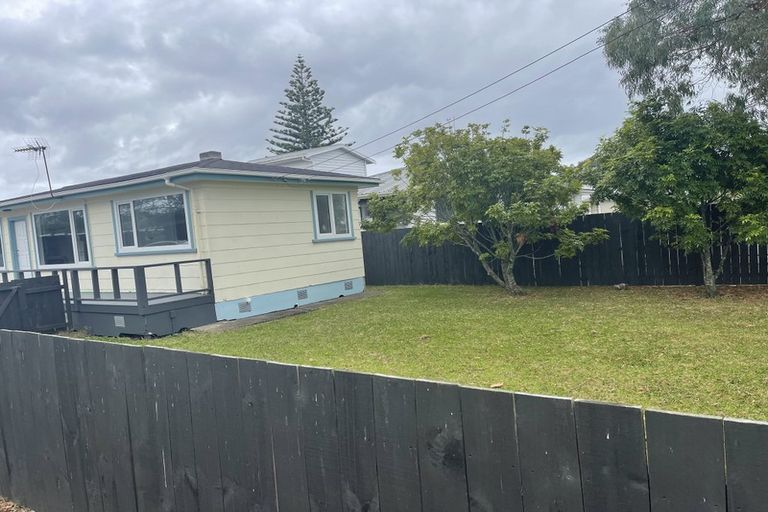 Photo of property in 1/9 Millen Avenue, Pakuranga, Auckland, 2010