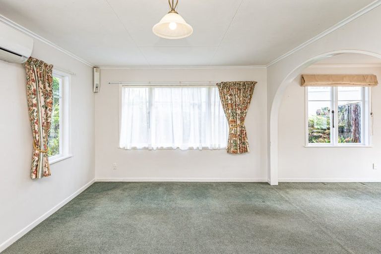 Photo of property in 62 Parkes Avenue, Saint Johns Hill, Whanganui, 4501