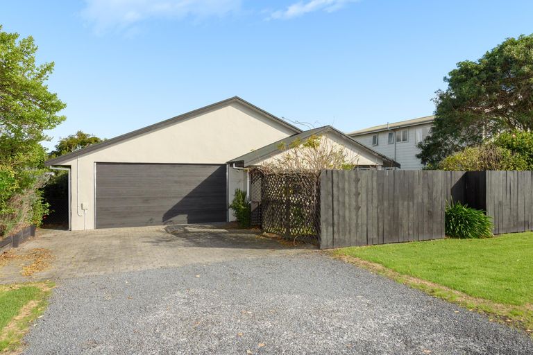 Photo of property in 250 Range Road, Papamoa Beach, Papamoa, 3118