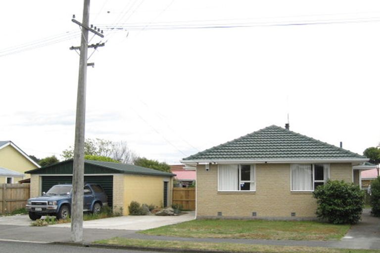 Photo of property in 28 Sandra Street, South New Brighton, Christchurch, 8062