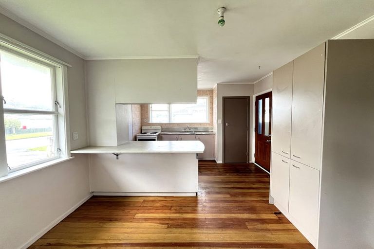 Photo of property in 249 Wellington Road, Wainuiomata, Lower Hutt, 5014